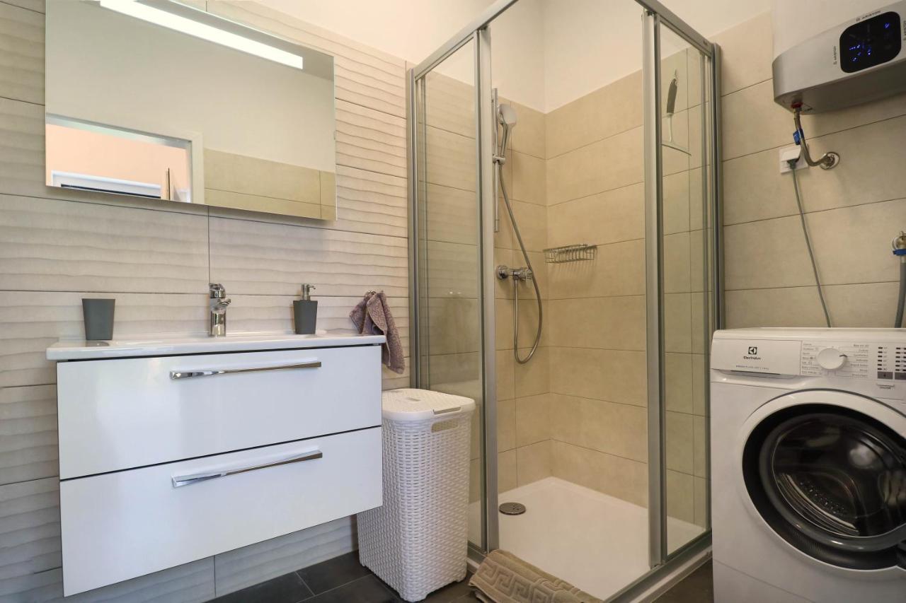 Papillon I Dolce Vita Tar-Vabriga Luaran gambar